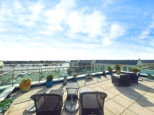 Harbour Square- click for photo gallery